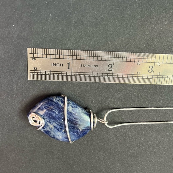 Lapis Lazuli Necklace, Crystal Jewelry, wire wrapped lapis lazuli pendant - Picture 14 of 15